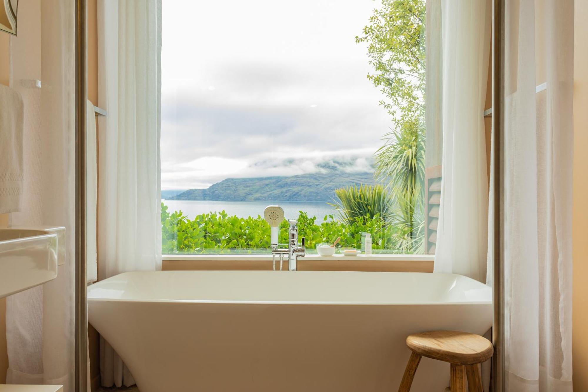 Rosewood Matakauri Hotel Queenstown Exterior photo