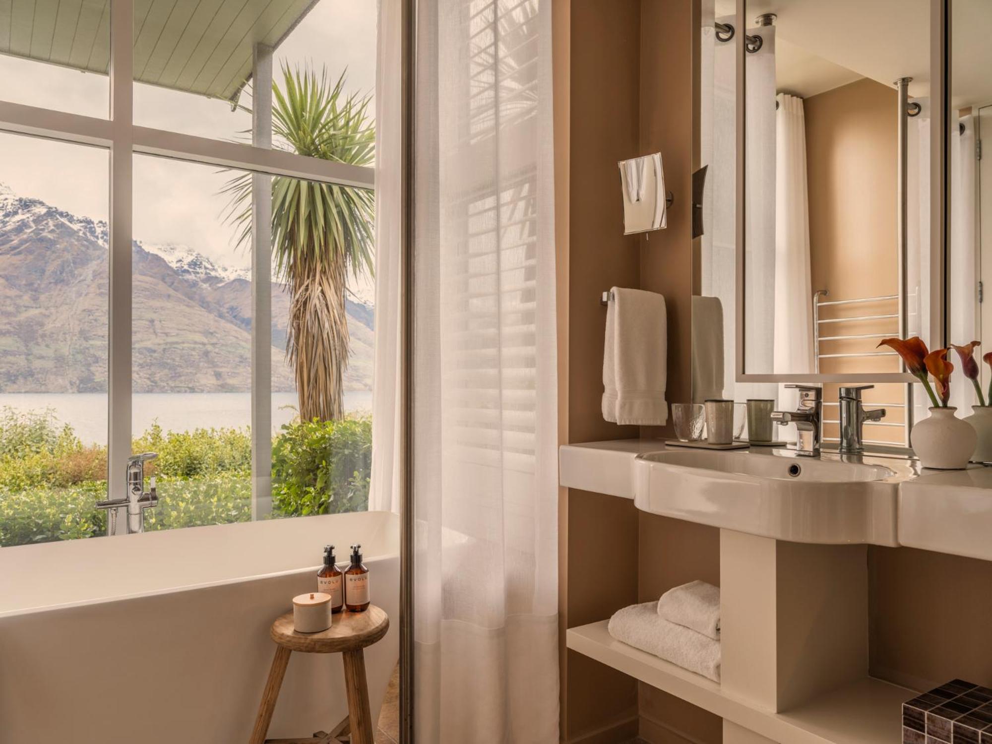 Rosewood Matakauri Hotel Queenstown Exterior photo